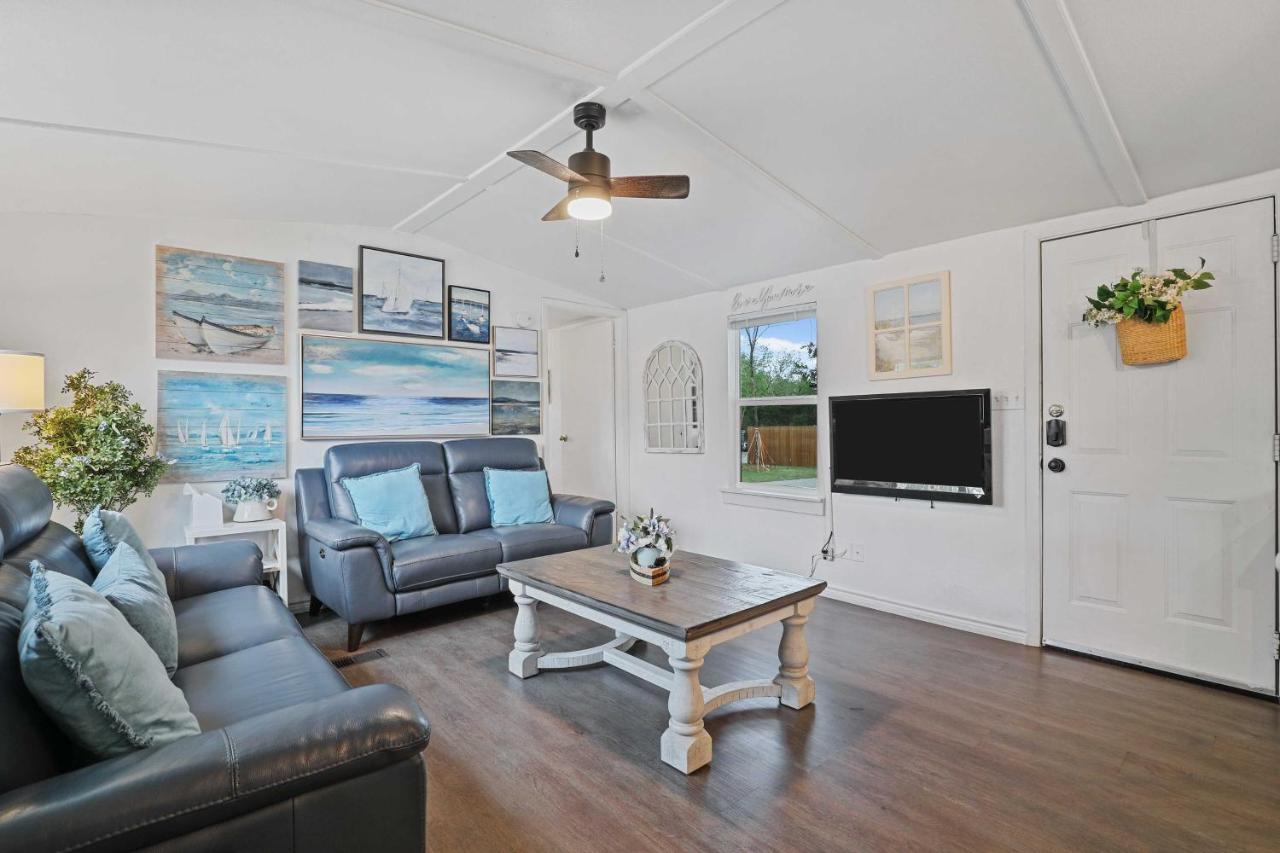 Pet-Friendly Lake Dallas Home Near Lewisville Lake Exteriér fotografie
