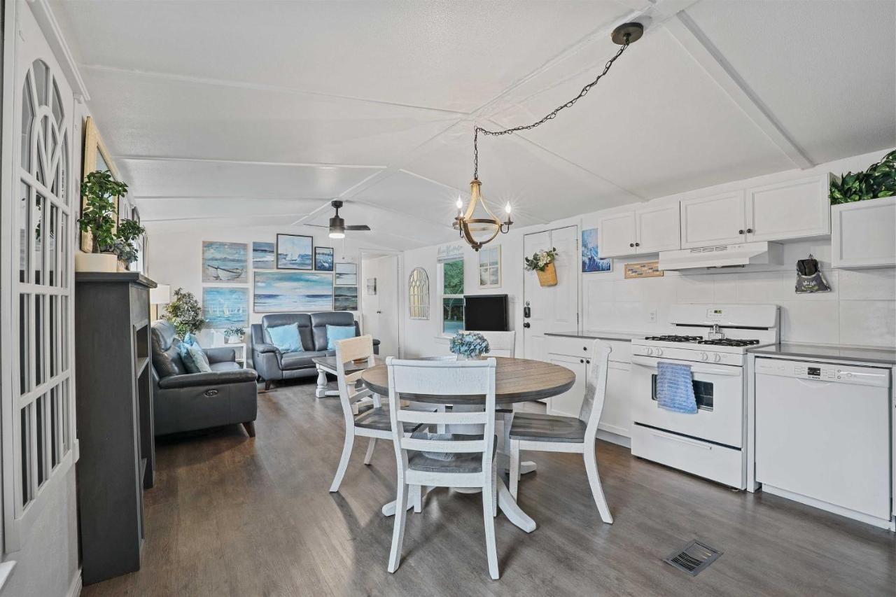 Pet-Friendly Lake Dallas Home Near Lewisville Lake Exteriér fotografie