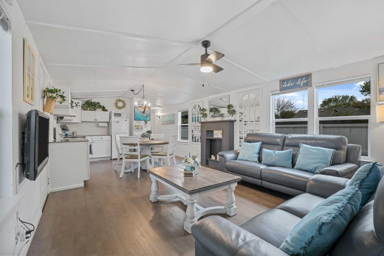 Pet-Friendly Lake Dallas Home Near Lewisville Lake Exteriér fotografie