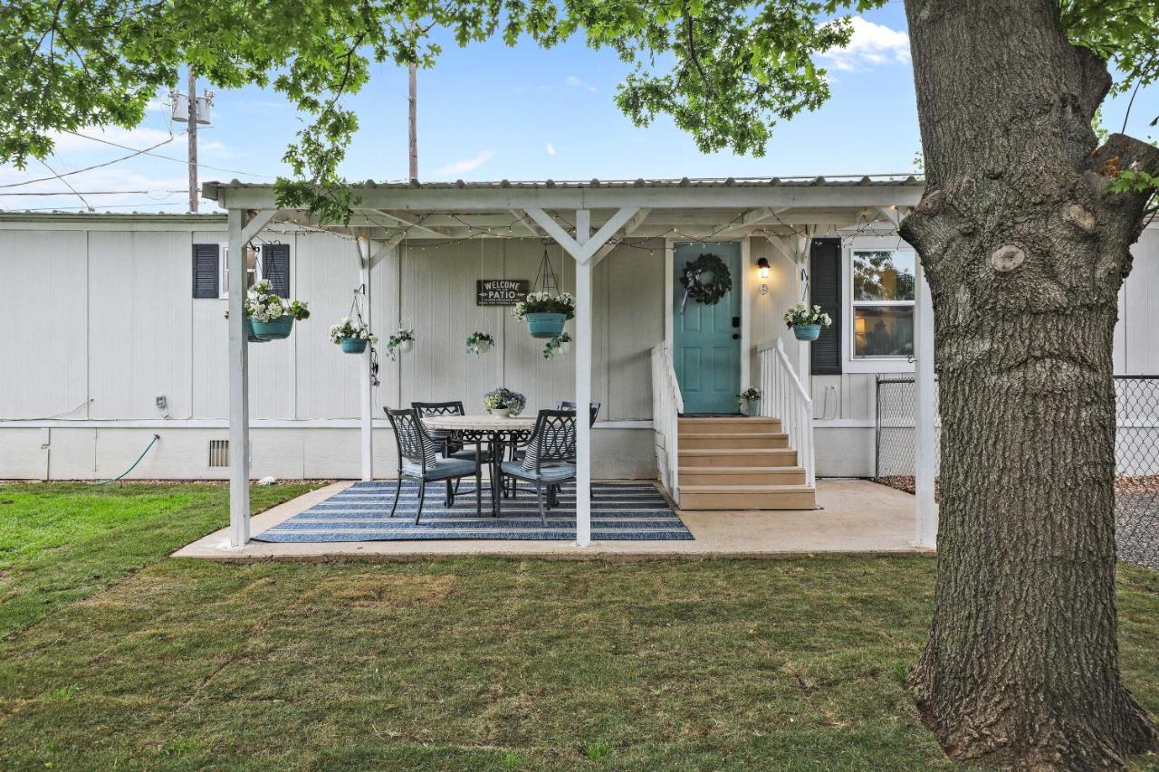 Pet-Friendly Lake Dallas Home Near Lewisville Lake Exteriér fotografie