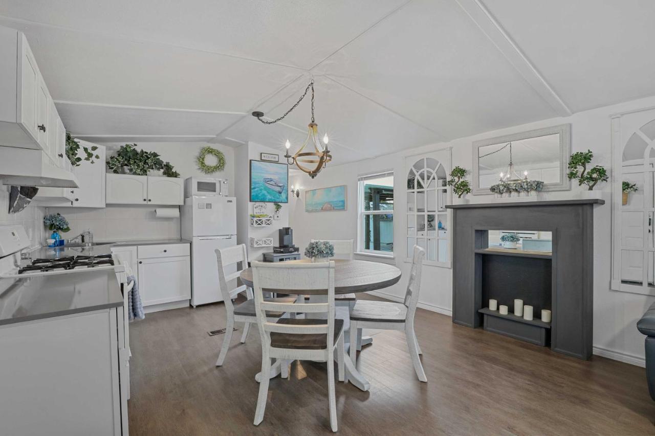 Pet-Friendly Lake Dallas Home Near Lewisville Lake Exteriér fotografie